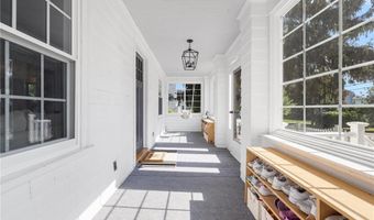 110 Spofford Ave, Warwick, RI 02888