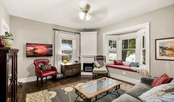 23 Commercial St, Belfast, ME 04915