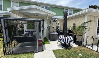 106 SUNRISE Ct, Atlantic Beach, FL 32233