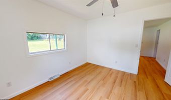 608 COLLEGE St, Barrackville, WV 26559
