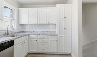 5753 OAK GROVE Dr, Acworth, GA 30102