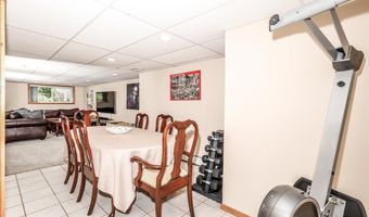 46 Jeanette Rd, Danbury, CT 06811