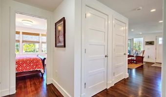 228 Bonnet Point Rd, Narragansett, RI 02882