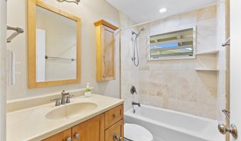 439 Ilimano St, Kailua, HI 96734