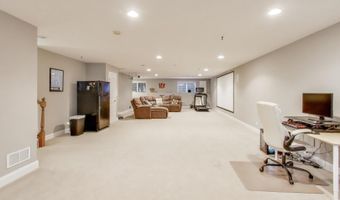 1506 W NORTHWEST Hwy, Arlington Heights, IL 60004