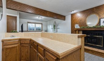 107 10th Ave SW, Altoona, IA 50009