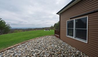 4 Debbie Dr, Altamont, NY 12009