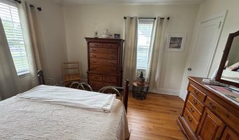 422 E Savannah St, Calhoun Falls, SC 29628