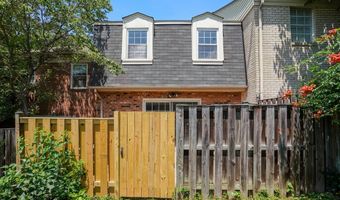 838 COLLEGE Pkwy 11-838, Rockville, MD 20850