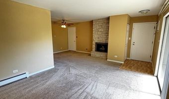 835 S Dwyer Ave A, Arlington Heights, IL 60005