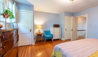 369 E GORGAS Ln, Philadelphia, PA 19119