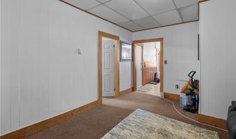 95 School St, Lincoln, RI 02865