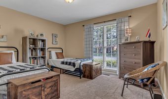 2704 PINE MANOR Ln, Albany, GA 31707