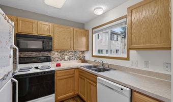 15516 Float Ln 137, Apple Valley, MN 55124