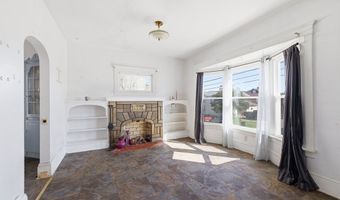214 4th St, Ashland, OH 44805