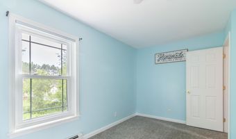95 Yankee Ave, Bangor, ME 04401
