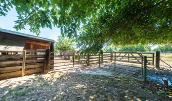 21169 Shelly Ln, Anderson, CA 96007