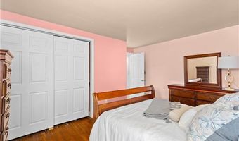 28 Alton Ave, Cumberland, RI 02864