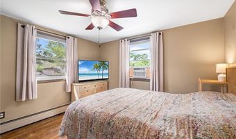 62 Pembroke Ln, Coventry, RI 02816
