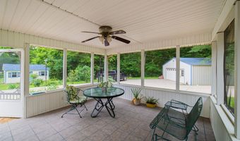 84 Orchard St, Bardwell, KY 42023