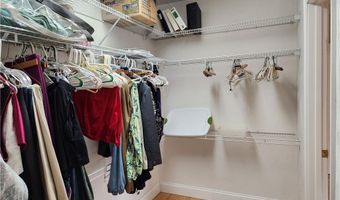 200 Roger Williams Ave 207, East Providence, RI 02916