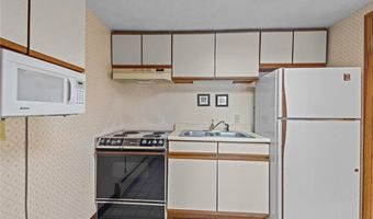 236 Indian Trl, Narragansett, RI 02874