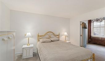 2 School St 133, Lincoln, RI 02802