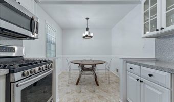 25-27 W 6th St, Bayonne, NJ 07002