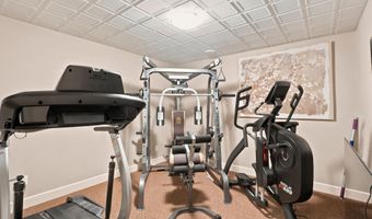 18736 Roselle Cv, Auburn, IN 46706