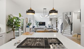 705 N ASHTON St, Alexandria, VA 22312