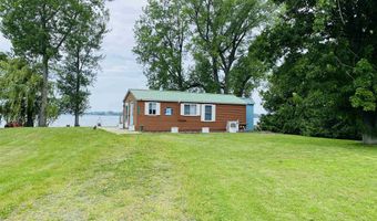 107 Hunter Rd N, Alburgh, VT 05440