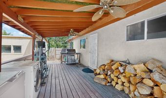 224 Margarets Ln, Bernalillo, NM 87004