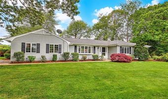 33 Meadowbrook Dr, Barrington, RI 02806