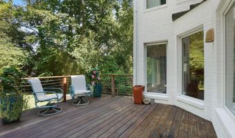 7105 WILSON Ln, Bethesda, MD 20817