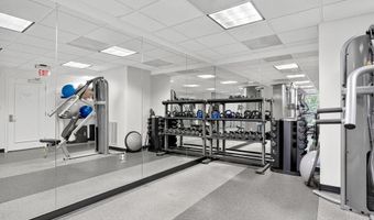 6820 WISCONSIN Ave 4006, Bethesda, MD 20815