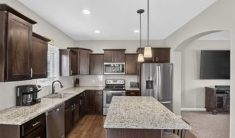 2618 3rd Ave SW, Altoona, IA 50009