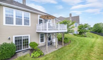8 Country View Rd 8, Danbury, CT 06810