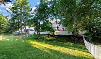 426 Madrina Ct, Ballwin, MO 63021