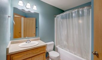 1406 Dewberry Dr, Madison, WI 53719