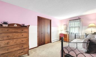 207 Diane Ln, Bristol, CT 06010
