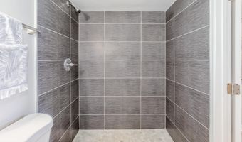 4003 AMES St NE, Washington, DC 20019