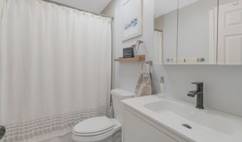 30 Tansy Ct, Bedminster, NJ 07921