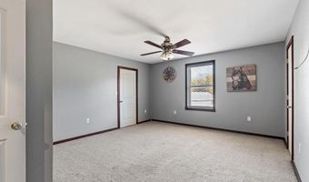 136 Oak Creek Dr, Anna, TX 75409