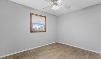 802 N Railroad St, Ainsworth, IA 52201