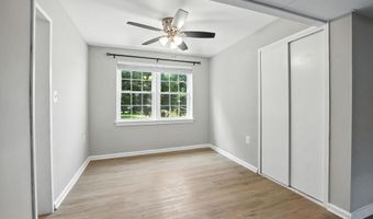 6613 10TH St A2, Alexandria, VA 22307