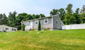 3 Henso Dr, Danbury, CT 06811