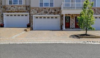 31 White Oak Ln, Aberdeen, NJ 07747