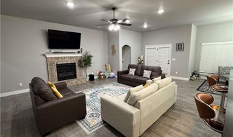 941 Sundance Ln, Bentonville, AR 72712