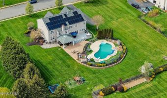 5 Denise Dr, Allentown, NJ 08501
