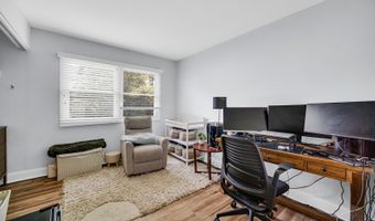 3010 N Kennicott Ave, Arlington Heights, IL 60004
